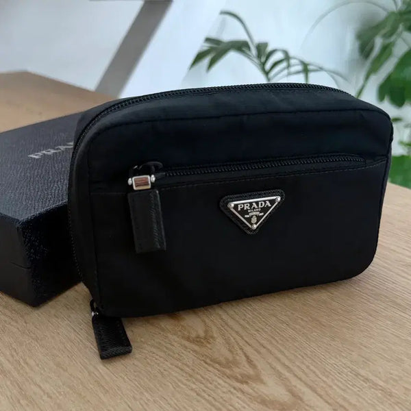 [BUNJANG] Prada Tessuto Nylon Saffiano Silver Triangle Mini Pouch / 프라다 블랙 테수토 나일론 사피아노 은장 트라이앵글 파우치