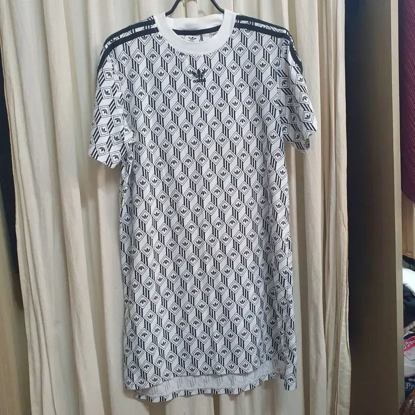 [BUNJANG] Adidas Short Sleeve Pattern Dress White / 아디다스 반팔 원피스 화이트 패턴