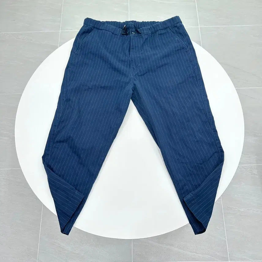 [BUNJANG] Levi's Premium Pull-On Tapered Fit Pinstripe Pants XL / 리바이스 levi's 프리미엄 풀온 테이퍼드핏 스트라이프 팬츠 XL