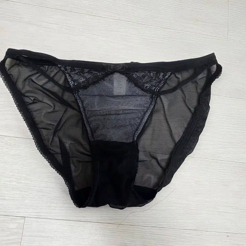 [BUNJANG] Evelyn Mesh Lace Panty / 에블린 망사끈팬티