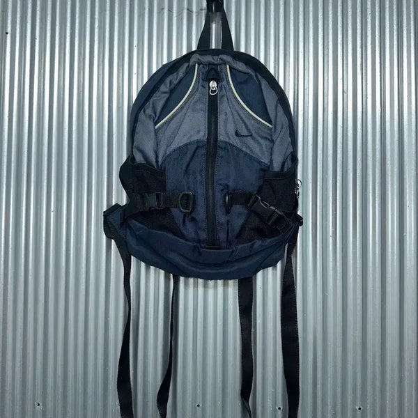 [BUNJANG] Nike 2004 Vintage Mini Backpack Navy Grey / [FREE] 나이키 NIKE 00년대 빈티지 네이비 미니 백팩