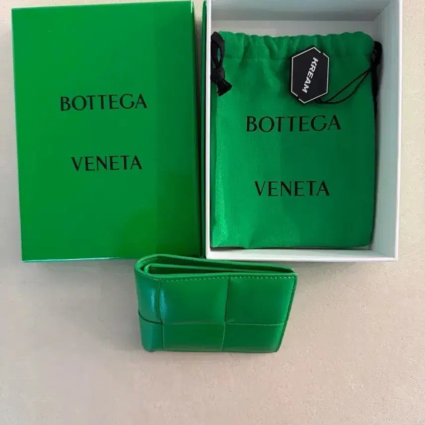 [BUNJANG] Bottega Veneta Parrot Bi-fold Wallet / 보테가베네타 반지갑 패러킷