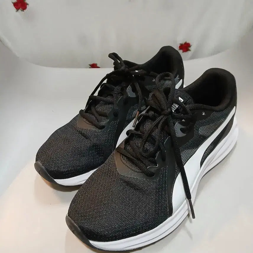 [BUNJANG] Puma Future Rider Black White Sneakers 240mm / 푸마 퓨처라이더 블랙 화이트 운동화 240mm