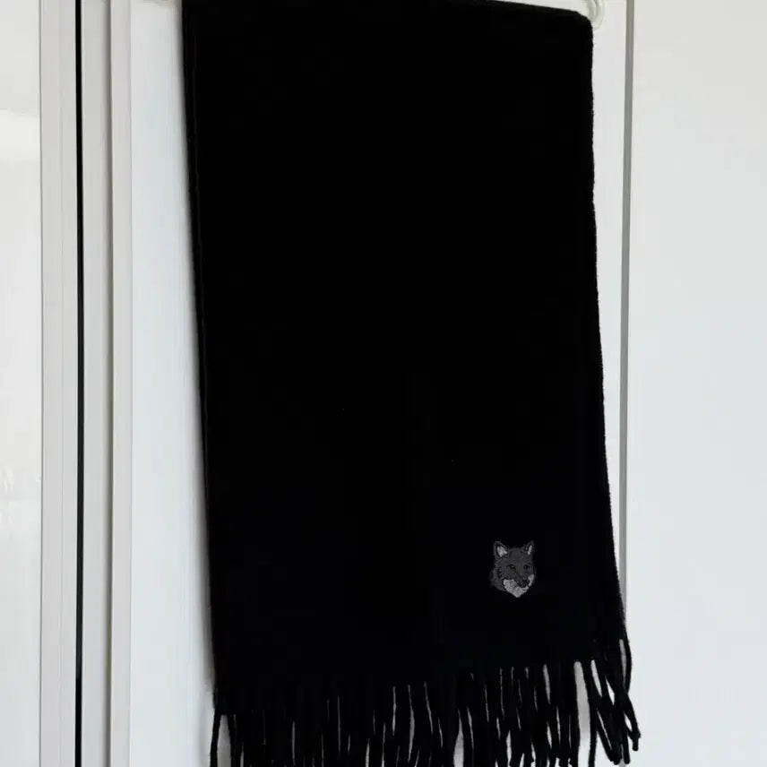 [BUNJANG] Maison Kitsuné Bold Fox Scarf Black / 메종키츠네 볼드폭스 목도리 블랙