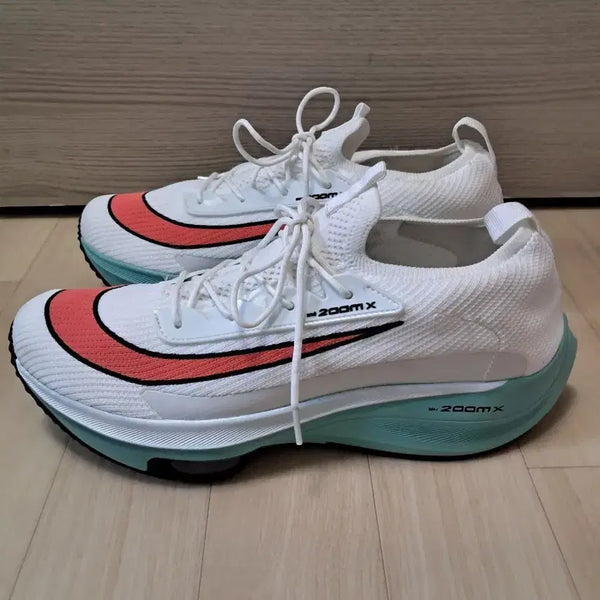 [BUNJANG] Zoomx 200mx Cushion Sneakers / Zoomx 200mx 쿠션좋은 스니커즈 운동화. 사이즈 280