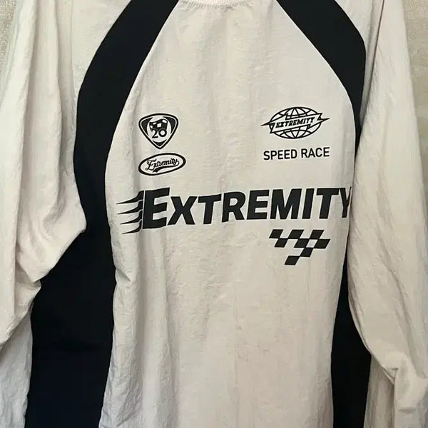 [BUNJANG] EXTREMITY Speed Race Sweatshirt Beige Black / EXTREMITY 스피드 레이스 맨투맨