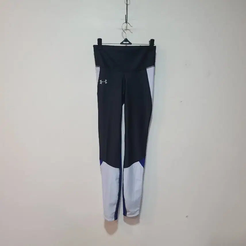[BUNJANG] Under Armour Women's Leggings Black/White/Purple / 언더아머 여성 레깅스 블랙/화이트/퍼플