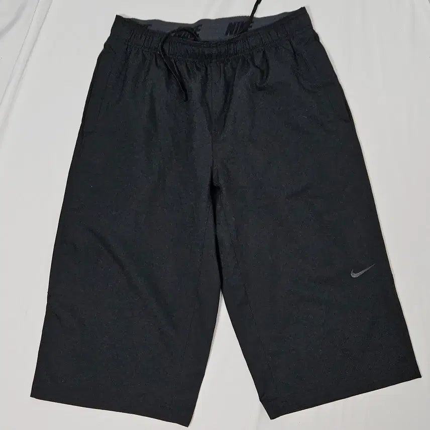 [BUNJANG] Nike Black Swoosh Woven Tech Bermuda Shorts XL / 나이키 블랙스우시 우븐테크 버뮤다팬츠 숏팬츠 반바지 7부 올드스쿨 XL