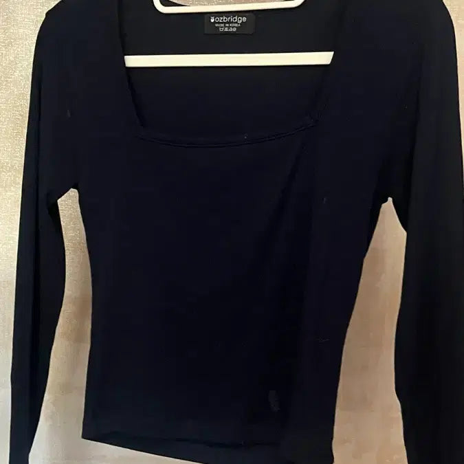 [BUNJANG] Women's Long Sleeve Square Neck T-Shirt / 스퀘어넥 긴팔