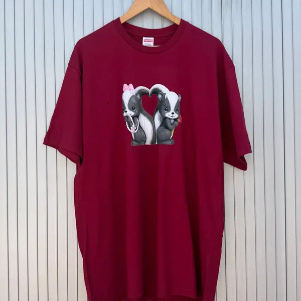 [BUNJANG] Supreme 26SS Skunk Tee Cardinal / 슈프림 26SS 스컹크 티셔츠