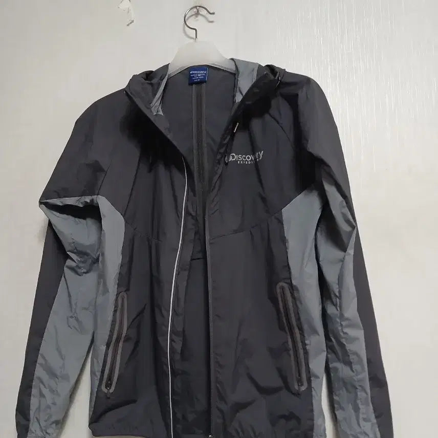 [BUNJANG] Discovery Men's Windbreaker Size 95 / 남성95 디스커버리 바람막이