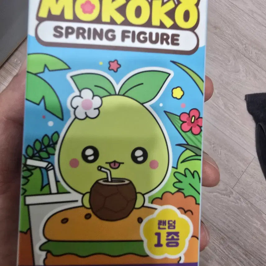 [BUNJANG] Mom's Touch Mokoko Spring Figure + Card Pack / 맘스터치 모코코 스프링 피규어 + 카드팩