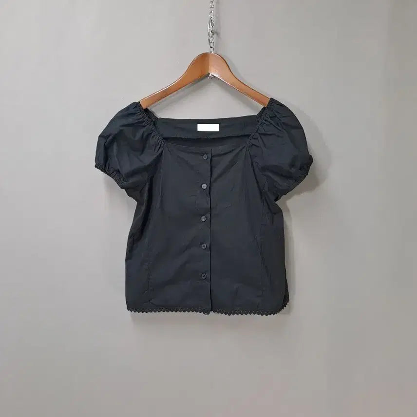 [BUNJANG] Black Square Neck Puff Short Sleeve Blouse / 블랙 스퀘어넥 퍼프 반팔 블라우스