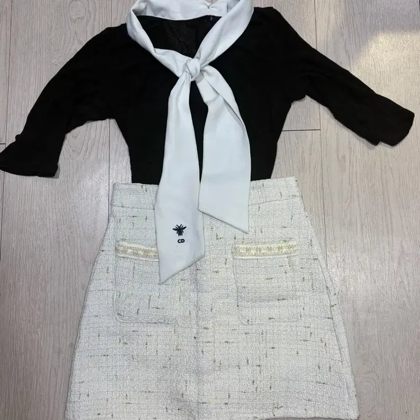 [BUNJANG] Imported Clothing Set - Black Top & Tweed Skirt / 수입의류 세트