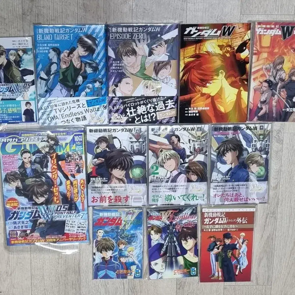 [BUNJANG] Gundam Wing Comics Bundle Set - Old & New Editions with Gundam Ace Magazine (Oct 2025) / [일괄] 건담 w 윙건담 만화책 코믹스 구판 신판 건담 에이스 잡지 2025년 10월호