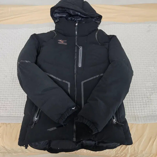 [BUNJANG] Mizuno Men's Down Padded Jacket Black / 미즈노 남성 다운 패딩 블랙110