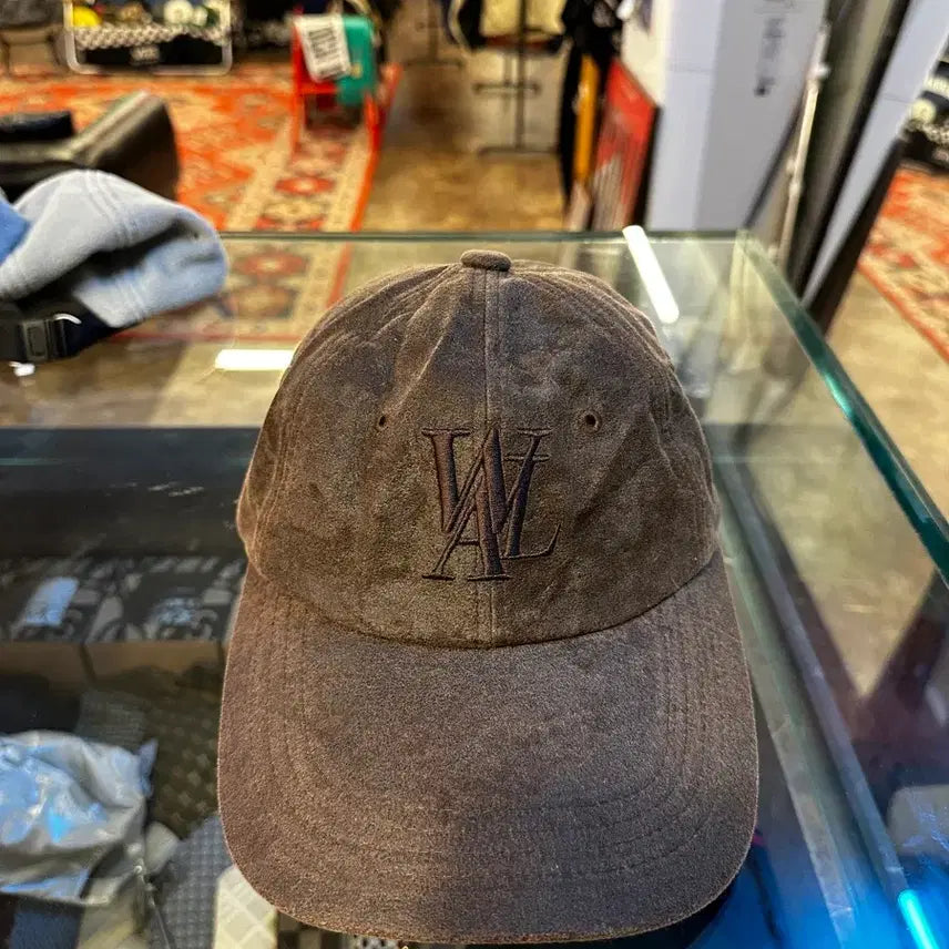 [BUNJANG] Wooalong Signature Ball Cap / 우알롱 시그니처 볼캡