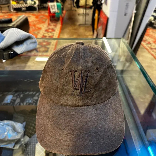 [BUNJANG] Wooalong Signature Ball Cap / 우알롱 시그니처 볼캡