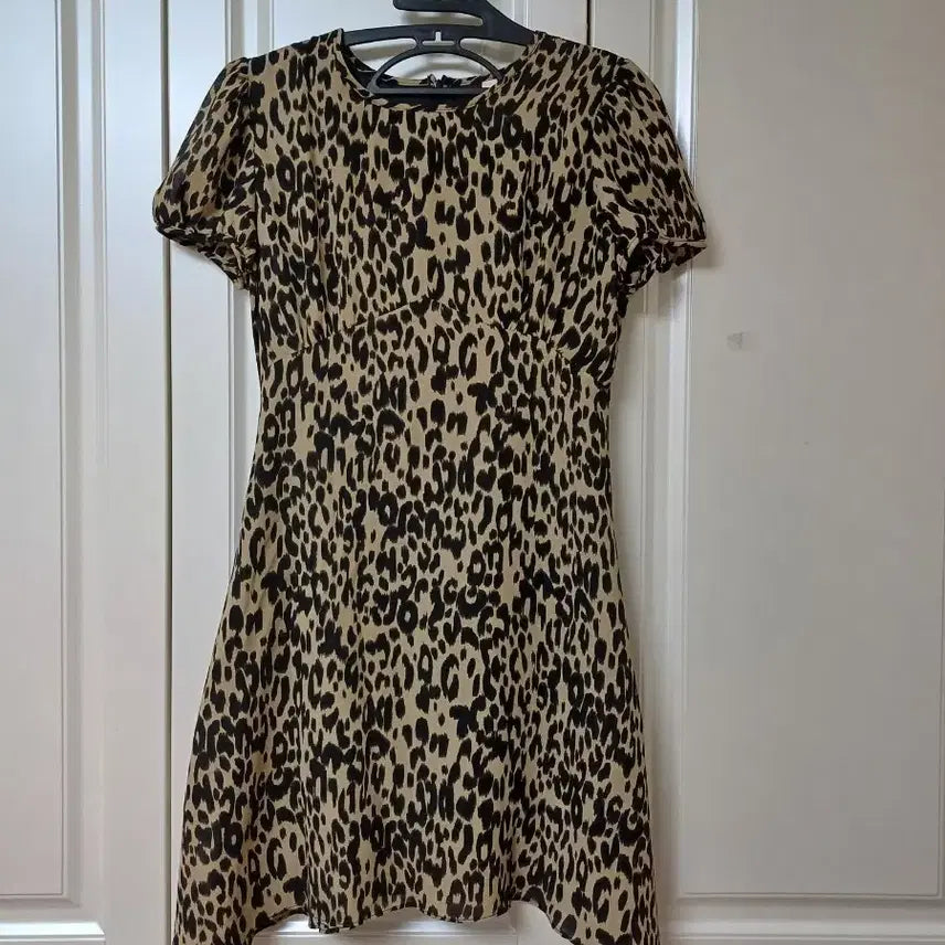 [BUNJANG] LeTailleur Leopard Print Mini Dress Size 55 / 레오파드 호피프린트미니 원피스55 르테일러