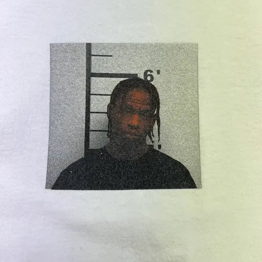 [BUNJANG] Travis Scott Mugshot T-Shirt / 트래비스 스캇 머그샷 티셔츠 M사이즈