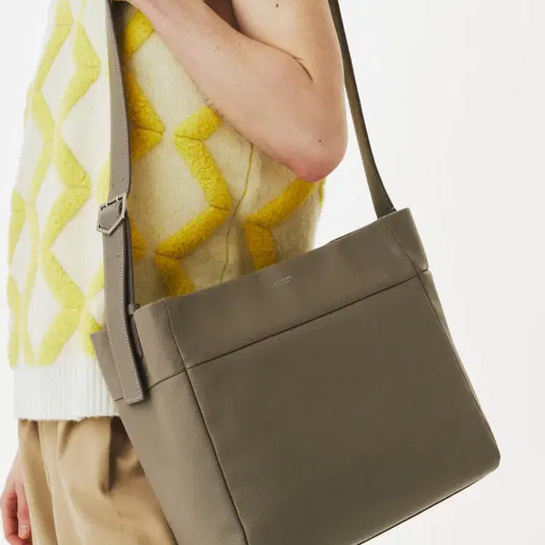 [BUNJANG] JILLSTUART NEW YORK Men's Leather Shoulder Bag Grey / (주말특가)질스튜어트뉴욕 남성 가죽 숄더백 그레이 새제품