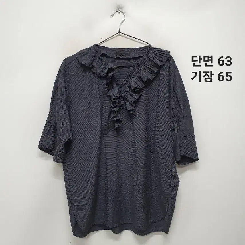 [BUNJANG] The I'Z Blouse / 더아이잗 블라우스