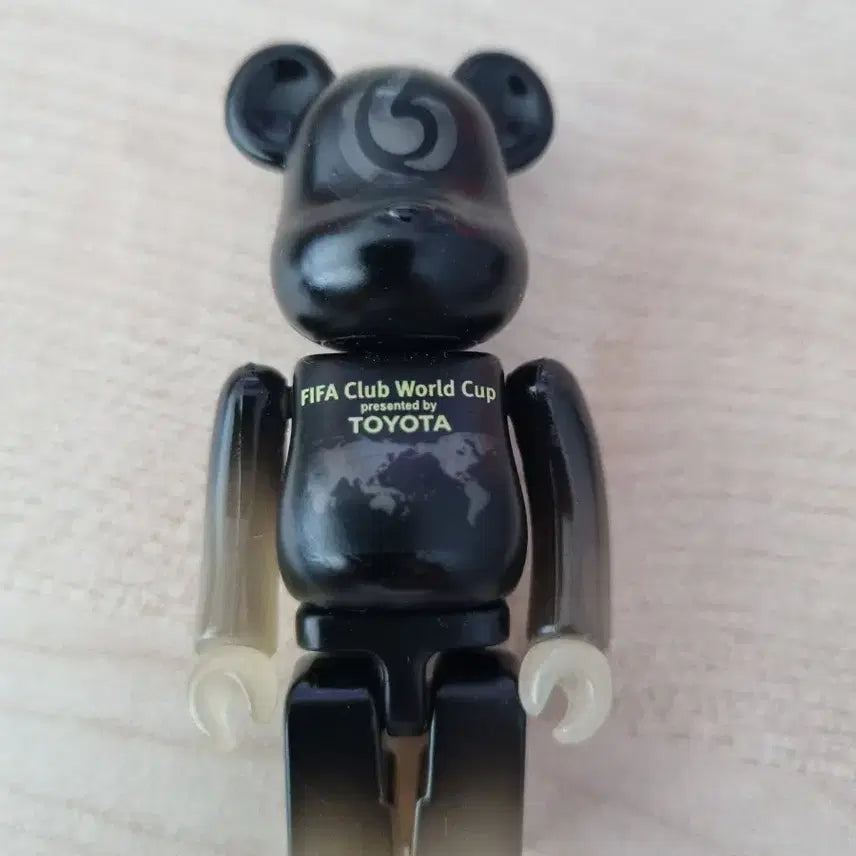 [BUNJANG] Bearbrick 2006 FIFA World Cup Toyota Official Goods / 베어브릭 2006 월드컵
