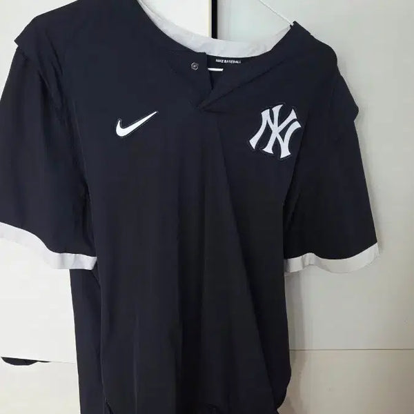 [BUNJANG] New York Yankees Nike Baseball Windbreaker / 뉴욕 양키스 나이키 야구 바람막이