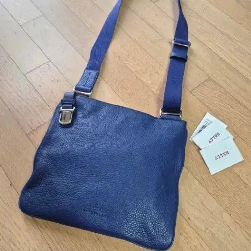 [BUNJANG] Bally Leather Crossbody Bag / 발리 크로스백