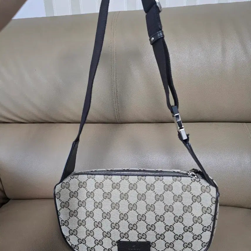 [BUNJANG] Gucci GG Canvas Hip Pack Brown / 구찌 GG 캔버스 힙색 브라운 (정품)
