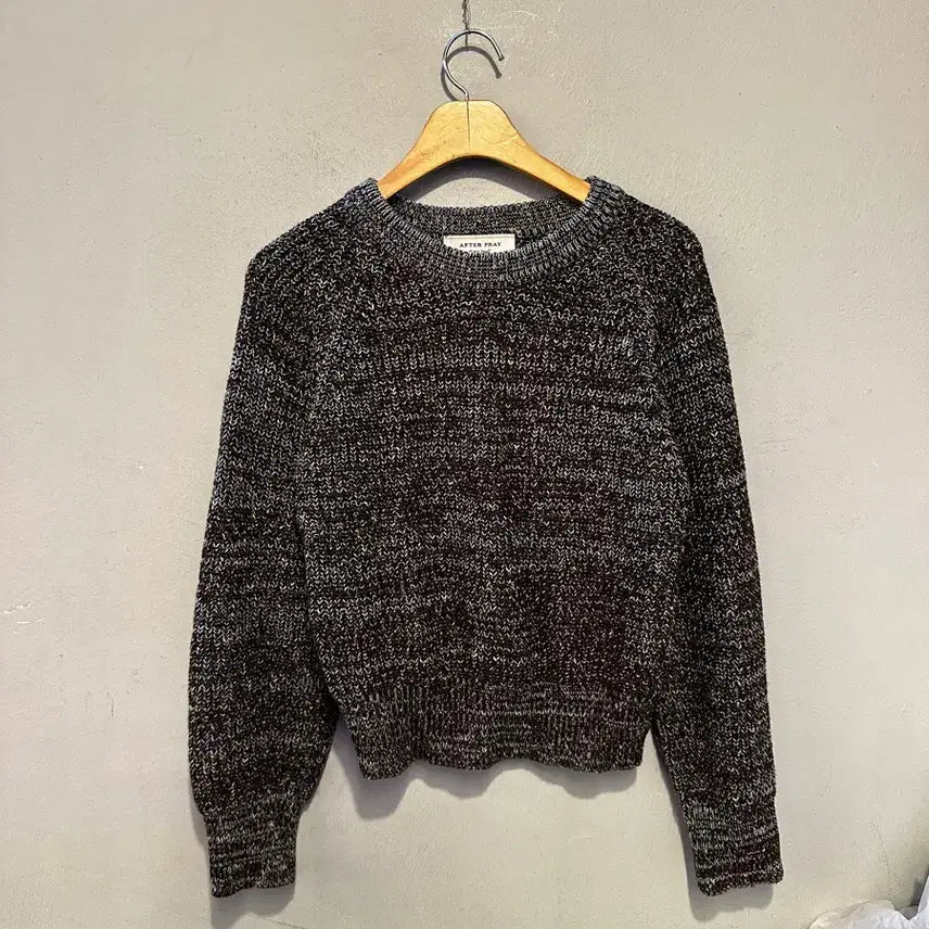 [BUNJANG] After Pray Knit Sweater / 에프터 프레이 니트 스웨터