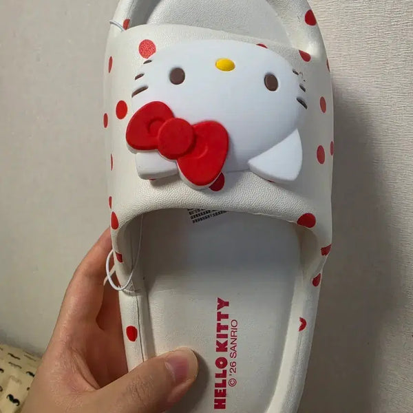 [BUNJANG] Hello Kitty Red Dot Pattern Slippers / 헬로키티 레드 도트 무늬 슬리퍼