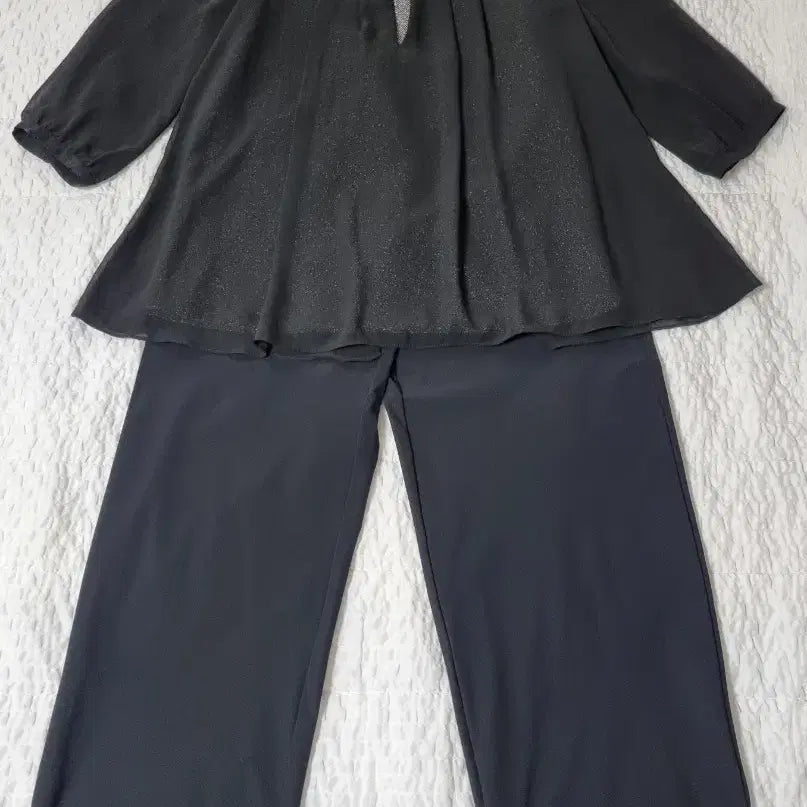 [BUNJANG] Chateaine Black Chiffon Pearl Blouse and Wide Pants Set / 블랙 쉬폰 펄블라우스와 와이드팬츠