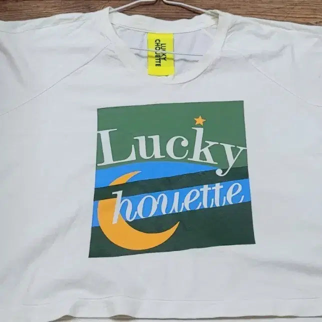 [BUNJANG] Lucky Chouette Graphic T-Shirt White / 럭키슈에뜨 그래픽 반팔 티셔츠 화이트