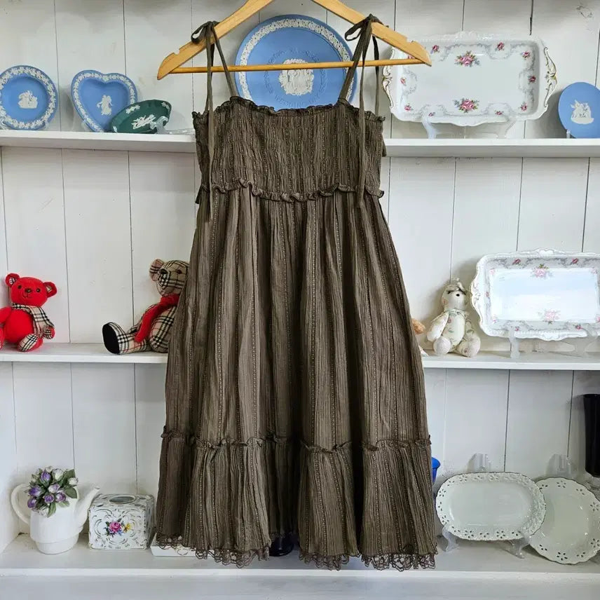 [BUNJANG] L'EST ROSE Lace Stripe Dress / LEST ROSE 레이스 스트라이프 원피스