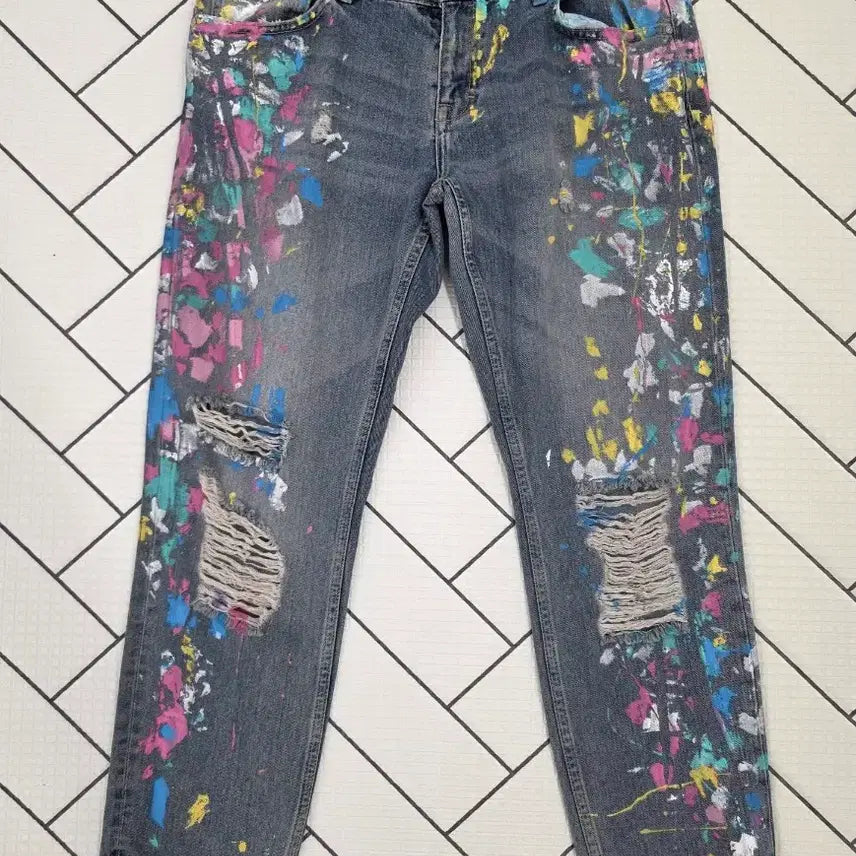 [BUNJANG] MANGO Painting Washing 9-part Jeans Size 34 / MANGO 망고 페인팅 워싱 9부 청바지.   싸이즈 34