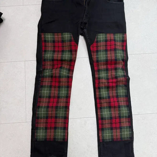 [BUNJANG] Comme des Garçons Patch Check Black Jeans / 꼼데가르송 체크 블랙진