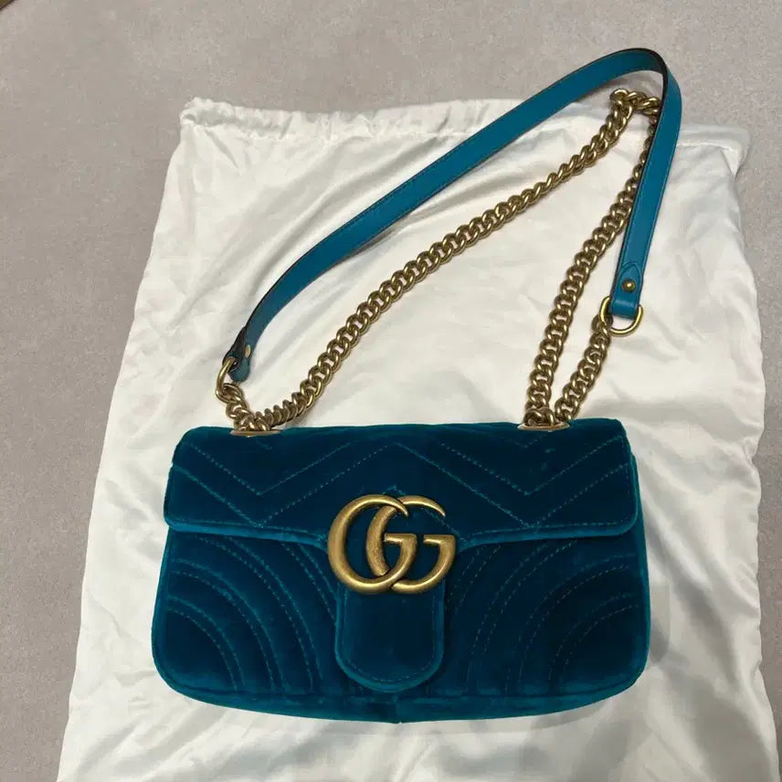 [BUNJANG] Gucci Marmont Velvet Shoulder Cross Bag / 구찌 마몽드 벨벳 백