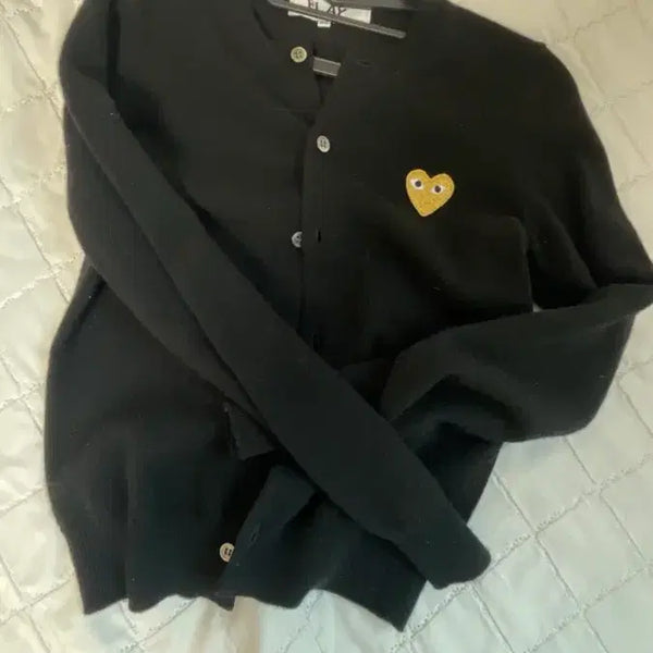 [BUNJANG] Comme des Garçons Black Cardigan Gold Heart Badge XS / 꼼데가르송 가디건 블랙 골드와펜 xs
