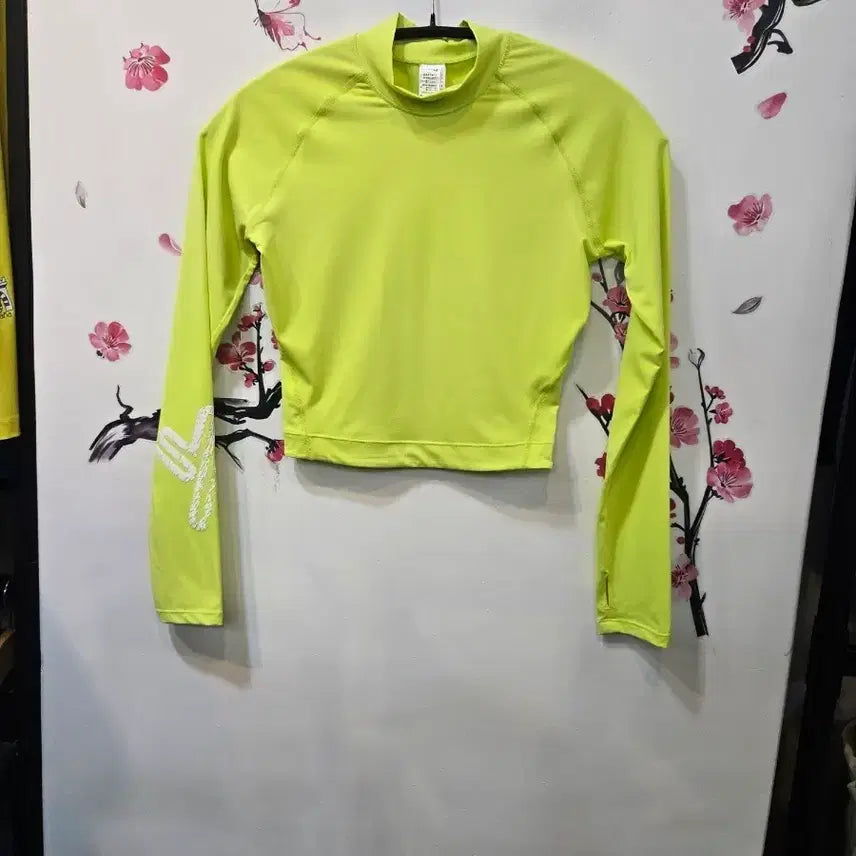 [BUNJANG] Xexymix Long Sleeve Rash Guard Yellow S / 젝시믹스 형광 노란색 긴팔 래쉬가드 S 특가 상품