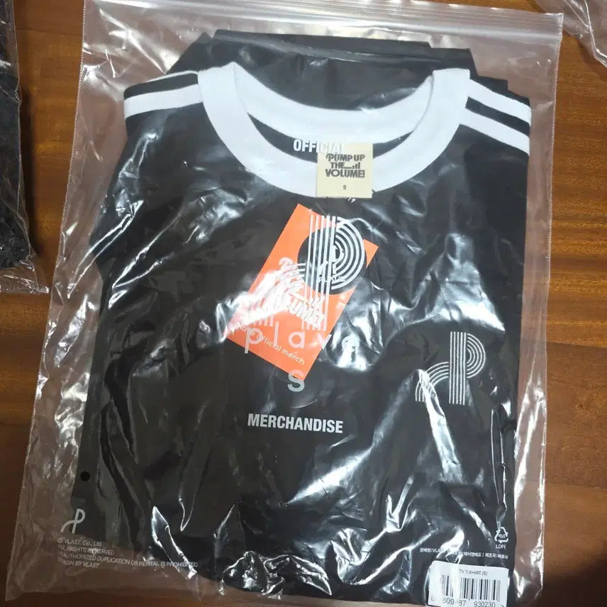 [BUNJANG] PLAVE Short Sleeve T-Shirt Size S (Sealed) / 플레이브 링거티 반팔 티셔츠 S사이즈 미개봉