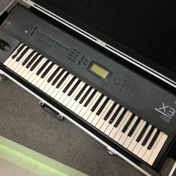 [BUNJANG] Korg X3 Synthesizer with Case / KORG X3 신디사이저 케이스포함