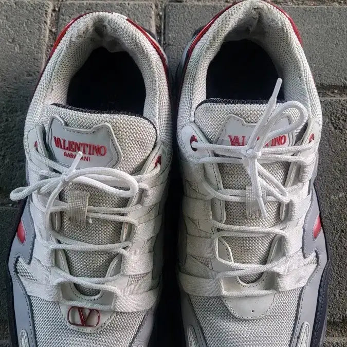 [BUNJANG] Valentino Garavani White Sneakers / 발렌티노 가라바니 스니커즈 흰색
