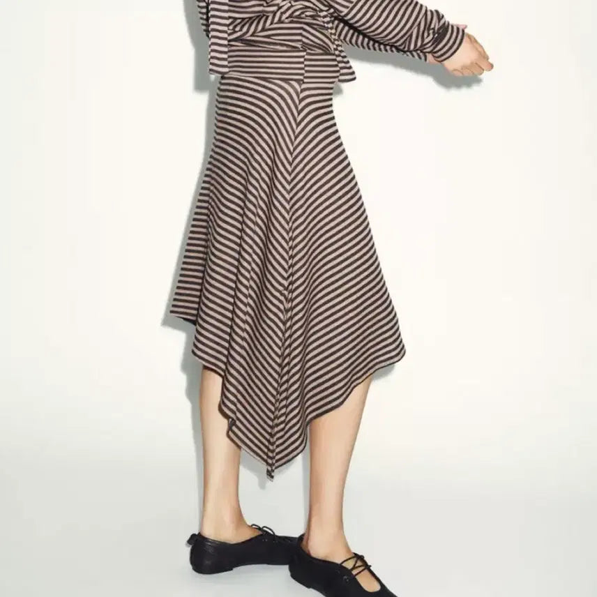 [BUNJANG] Zara Striped Unbalanced Skirt / M)자라 스트라이프 언밸런스 스커트 치마