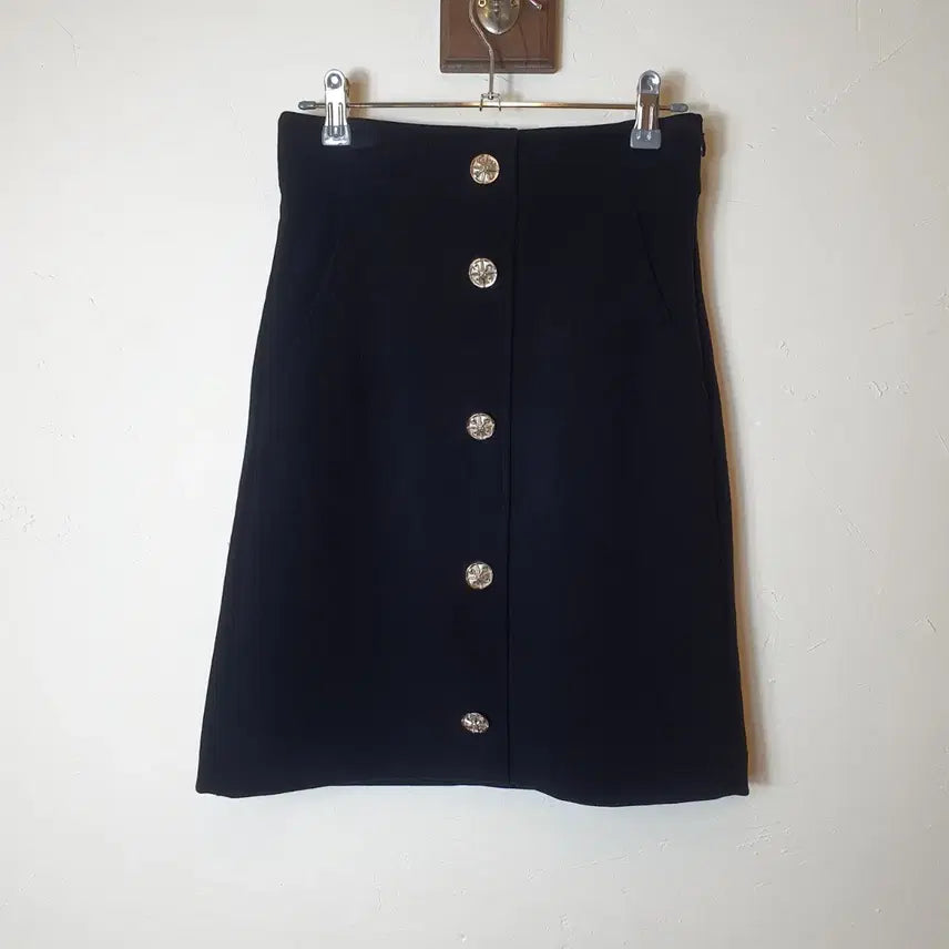 [BUNJANG] Time Jewel Button Mini Skirt / 타임 주얼 버튼 미니 스커트