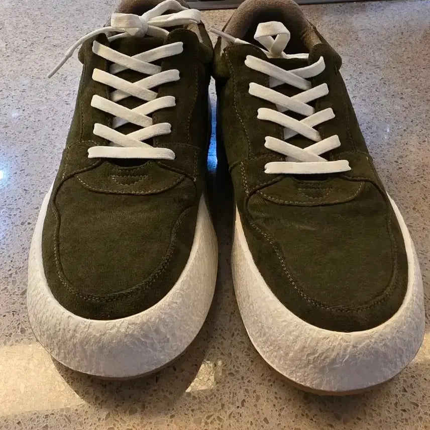 [BUNJANG] EVRIN Khaki Sneakers / 아우린 EVRIN 카키 스니커즈 -kkst 구매