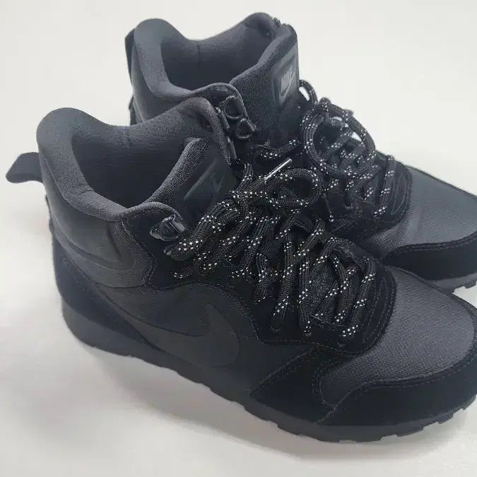[BUNJANG] Nike Internationalist Mid All Black Sneakers / [240] 나이키 인터내셔너리스트 미드 올흑 스니커즈