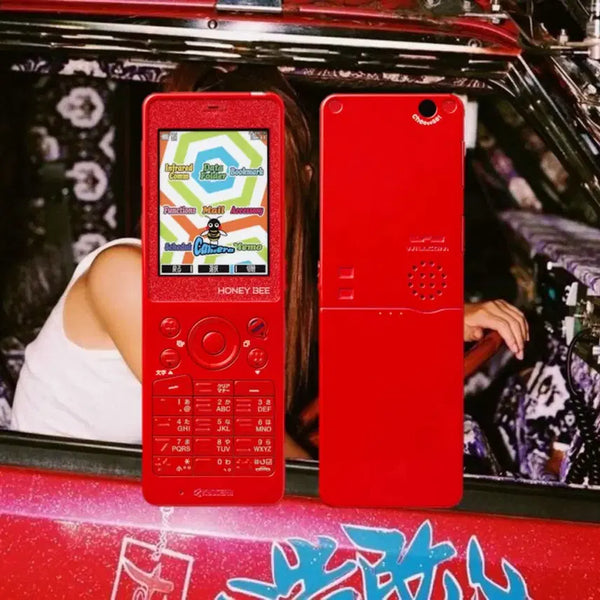 [BUNJANG] Kyocera Willcom Honey Bee Red Feature Phone (Working Model) / 고전 일본 y2k 작동폰 교세라 윌콤 허니비 레드 목업폰 디카