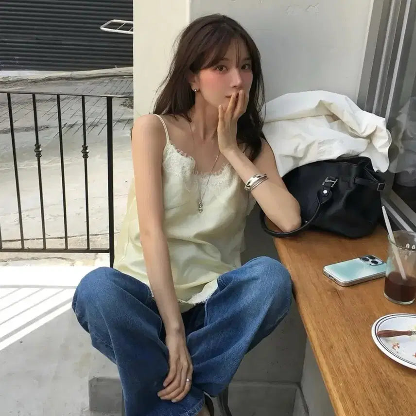[BUNJANG] ON&ON Lace Sleeveless Blouse / 온앤온 레이스 슬리브리스 블라우스