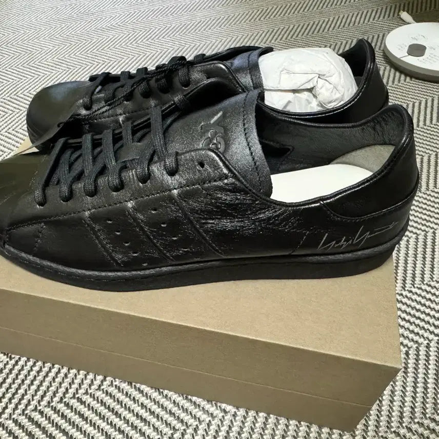 [BUNJANG] Y-3 Superstar All Black Sneakers (260) / Y-3 슈퍼스타 올블랙 260